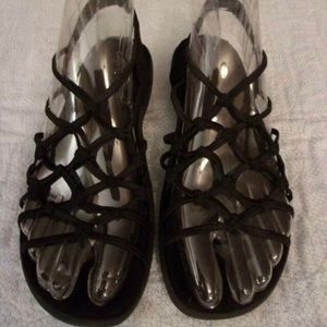 Skechers very cute sandals